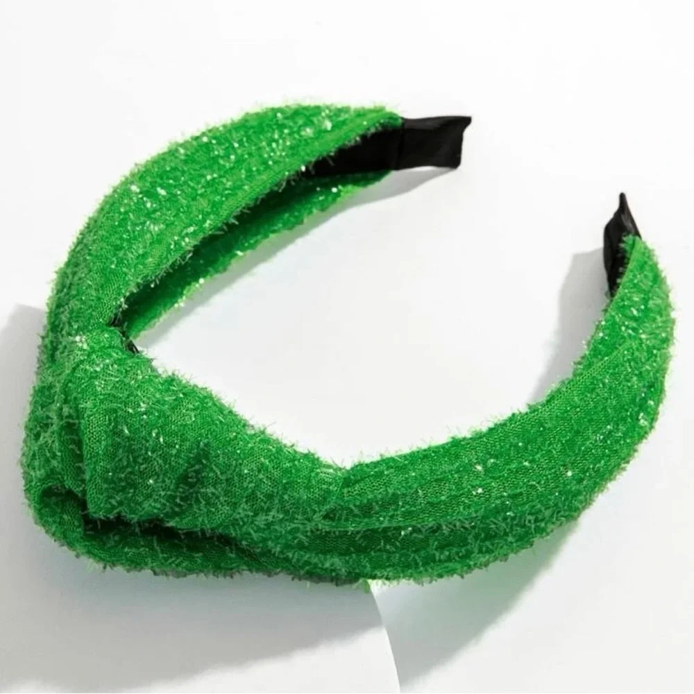 Brand New Fuzzy Green Topknot Headband - Holiday Vibes 🌲